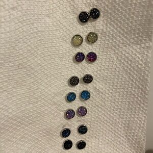 Sparkling Stud Earrings Set